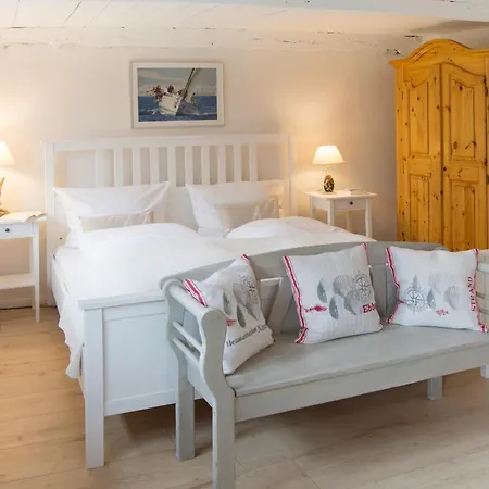 Apartament West *